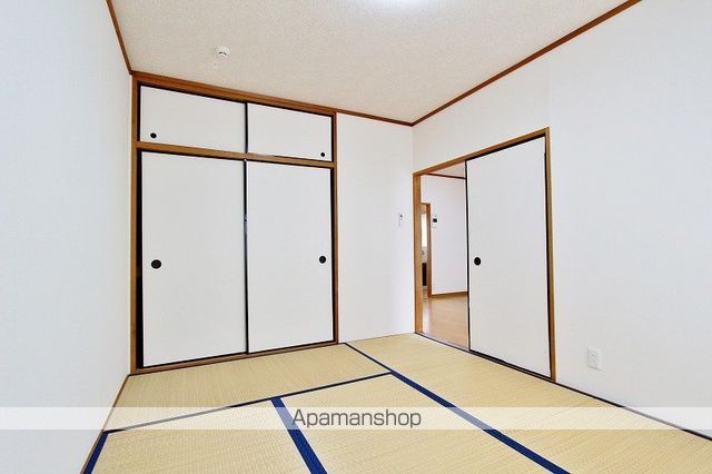 尾方ハイツの内装写真