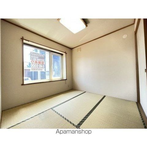 函館市 2階建 築30年の内装写真