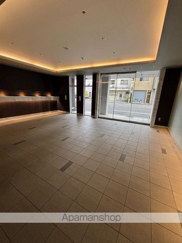 RESIUR−HUMEDAKITAの内装写真