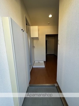 クラッセ高尾[1K/20.46m2]の玄関