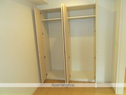 エスティメゾン四谷坂町[1LDK/41.49m2]の収納