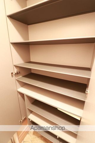 チェルニーの内装写真