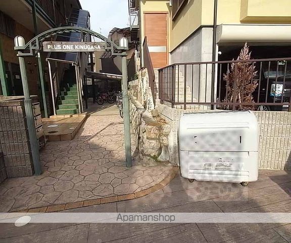 PLUS ONE衣笠の玄関写真