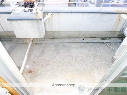 三光ガスビル[1R/22m2]のバルコニー