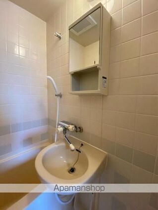 スクエアーガーデン三条[1K/21.7m2]の洗面所