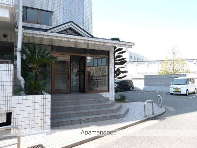 メゾンエスポアールの玄関写真
