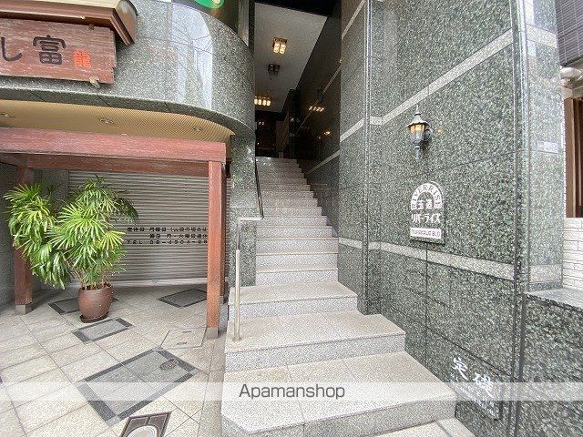 リバーライズ玉造の玄関写真