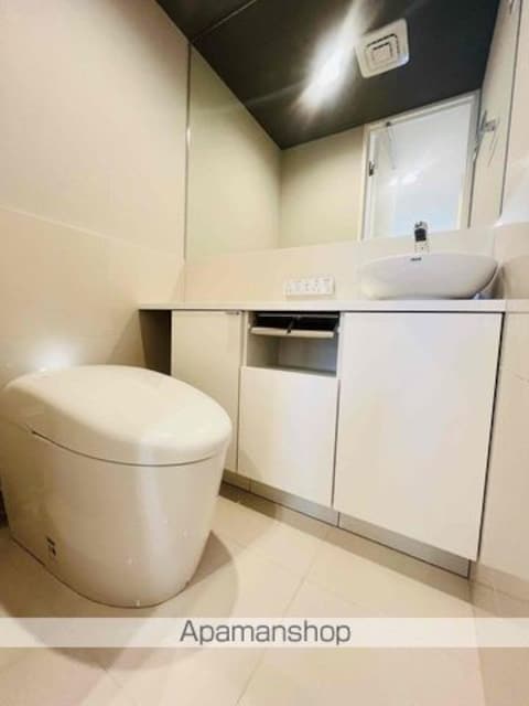 グランドメゾン白金・三光坂[2LDK/62.62m2]のトイレ