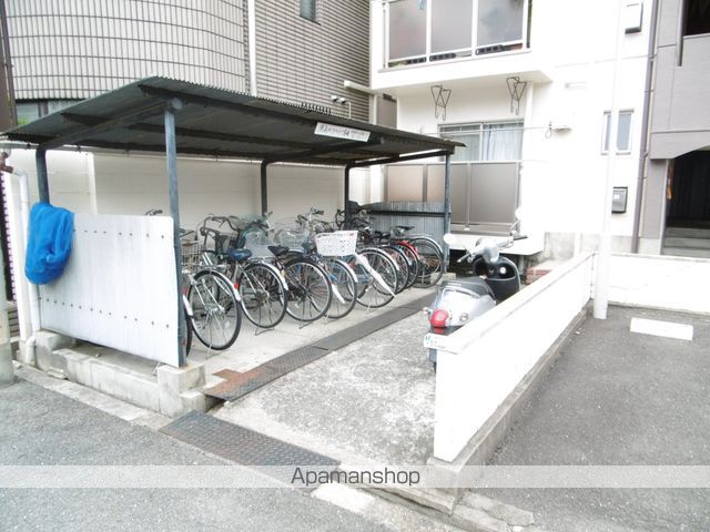 新森パークハイツの玄関写真