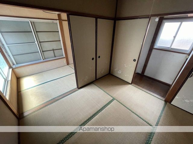 砂新田貸家の内装写真