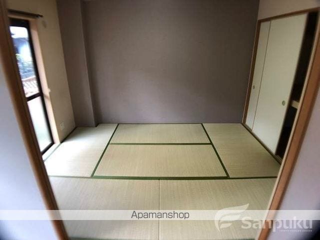 フォブールトロワ片岡の内装写真