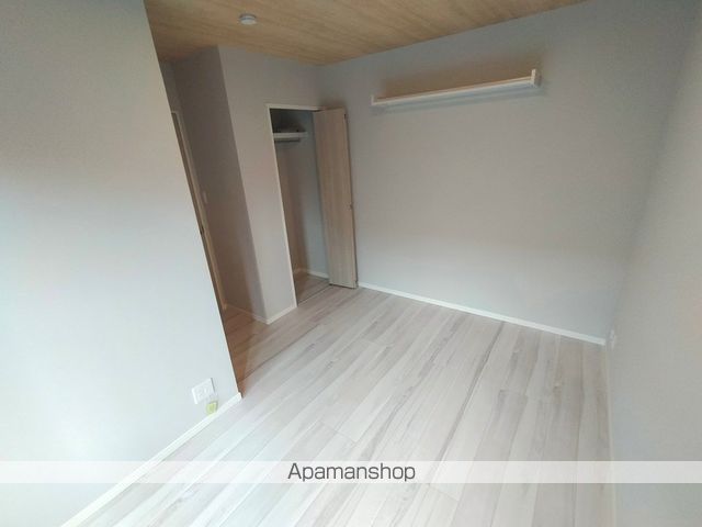 グラシアスコート荒本の内装写真