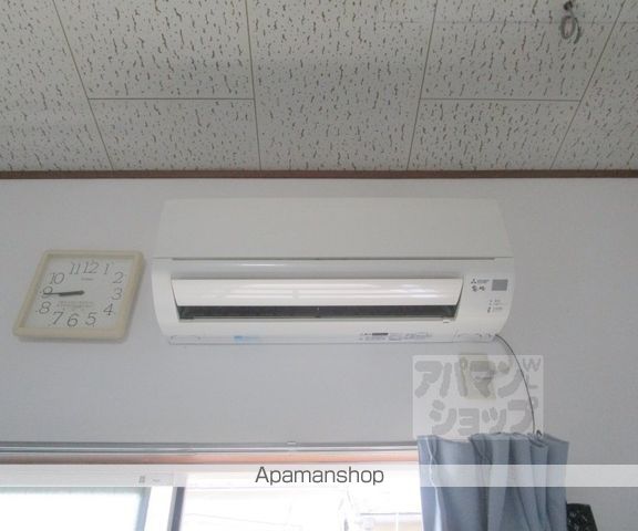 紫野下柏野町貸家の内装写真