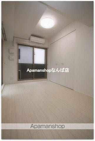 TLRRESIDENCE本町ウエストの内装写真