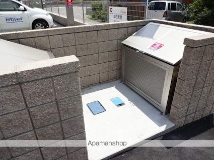 東京都武蔵村山市岸１丁目[3LDK/76.2m2]の共用部2