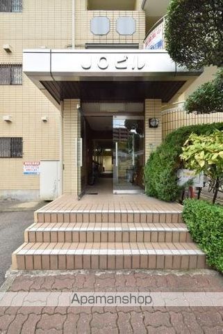 J・Oビルの玄関写真