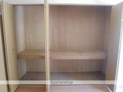 カーサ秦泉寺[3LDK/76.44m2]の収納