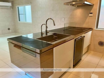 本町戸建[2SLDK/84.87m2]のキッチン