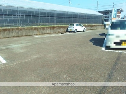 セジュール広見[3DK/62m2]の駐車場2