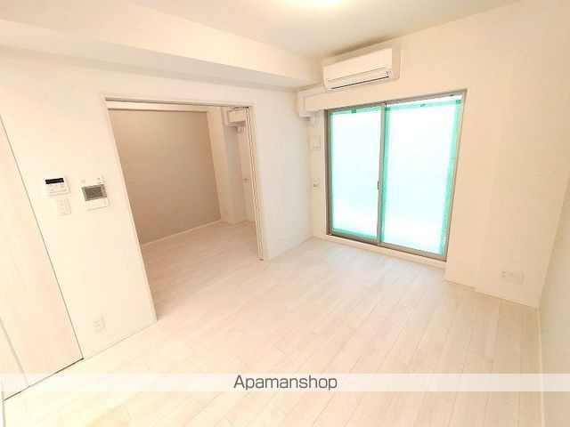 スプランディッド新大阪VIIIの内装写真
