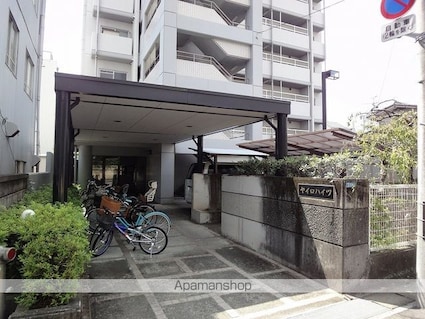 ヤイロハイツ[3LDK/69.48m2]のエントランス