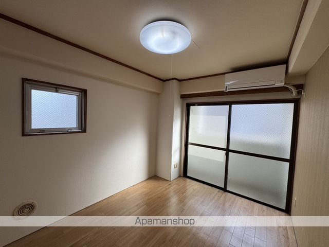 宇品丸八ビルの内装写真