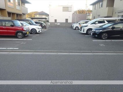 Ｄーｒｏｏｍ西浜[3LDK/87.07m2]の駐車場1