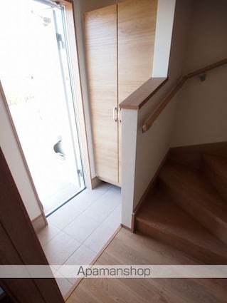 ロゼット[2LDK/53.82m2]の玄関
