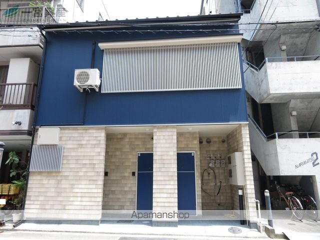 かな.Dルームの玄関写真