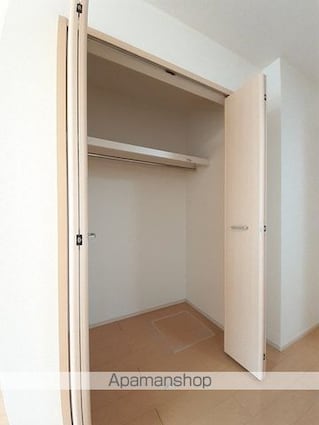 ノーブルＡ[1R/32.9m2]の収納