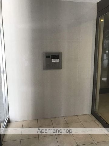 ラ・トゥール代官町の玄関写真