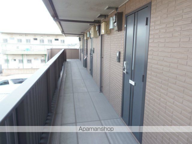 モナリエ西原の玄関写真
