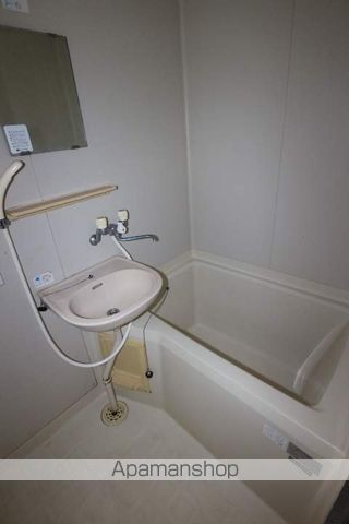 セフィラ川下の内装写真