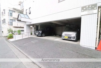 セルヴェール[3LDK/63.6m2]の駐車場