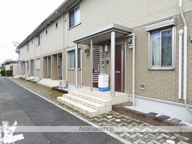 クレセントスクエアの玄関写真