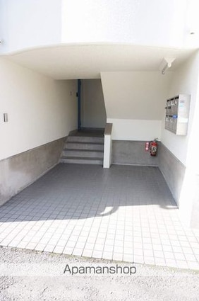 Ｌａｈａｌｅ持田[1K/18.94m2]のエントランス2