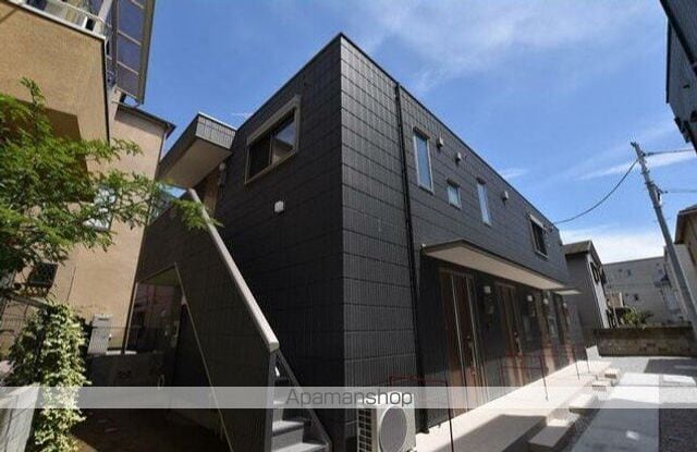 OUR STYLE APARTMENTの外観写真