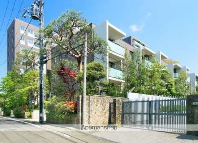 東京都世田谷区用賀１丁目[1LDK/51.54m2]の外観1