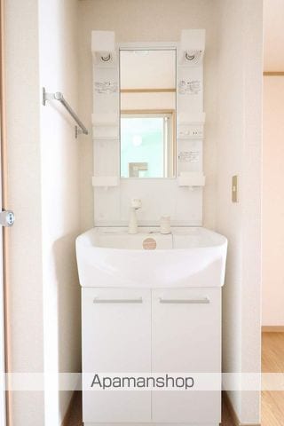 メゾン・鶴見 IIの内装写真