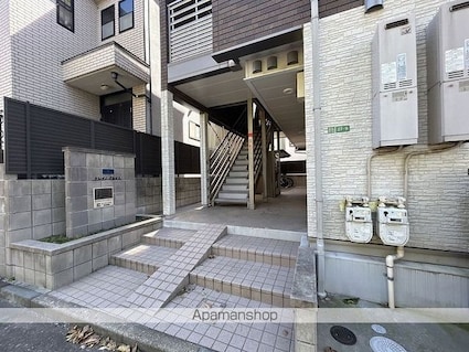 クレイノグレイス[1K/21.11m2]のエントランス2