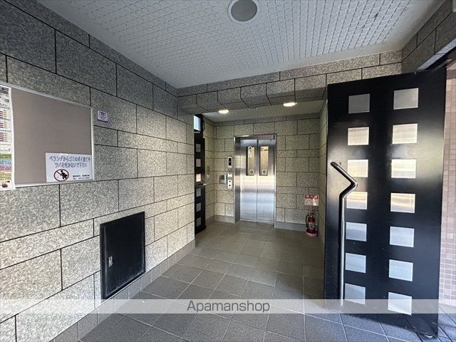 メゾンタルイの玄関写真