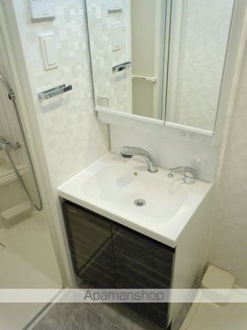 LADOUCEURNISHITEMMAの内装写真