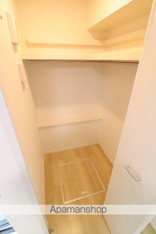 モンベルの内装写真