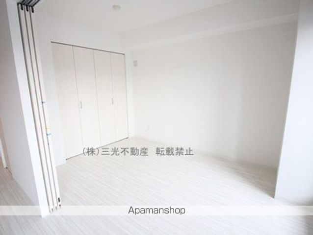 ラディア近代美術館前の内装写真