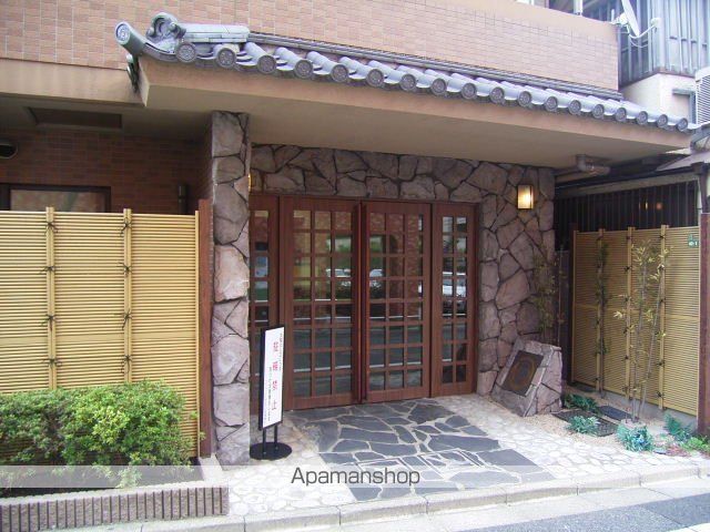 フェニックス文京千石の玄関写真