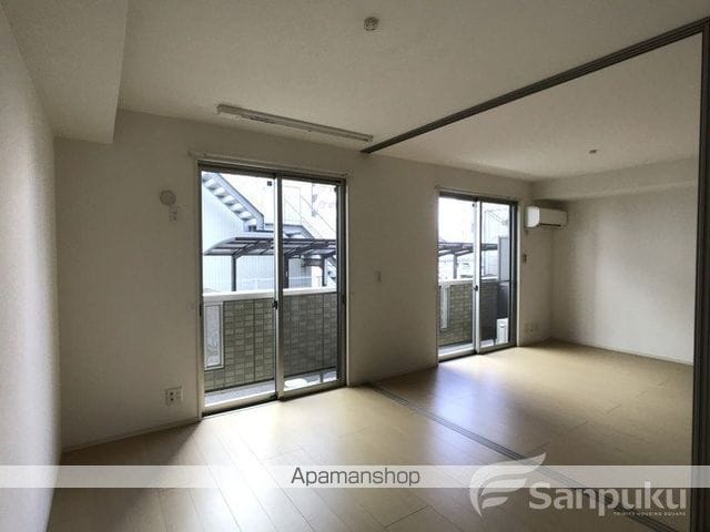Y.サイレント ヴィラージュの内装写真