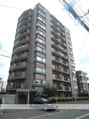 ライオンズマンション裏参道第2の外観写真