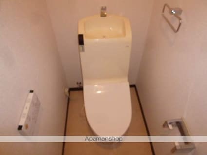 ベルヴィオウミ[3LDK/84.66m2]のトイレ