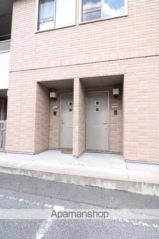 アドヴァンスSH.IIの玄関写真