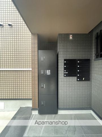 REGALEST大町駅前の玄関写真